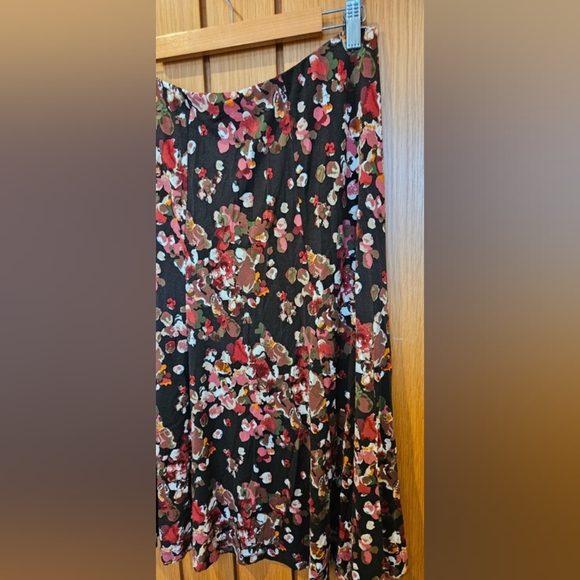 floral flowy midi skirt - Picture 3 of 5